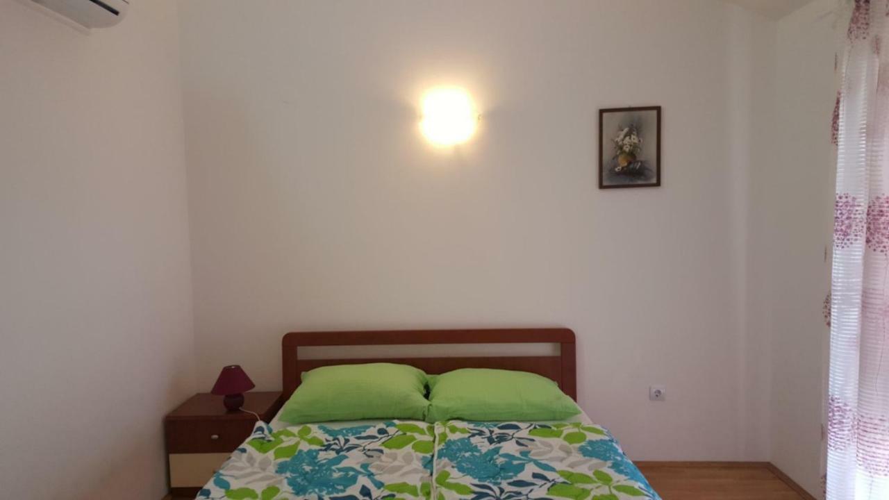 Apartmani Vesna Pinezići Exterior foto